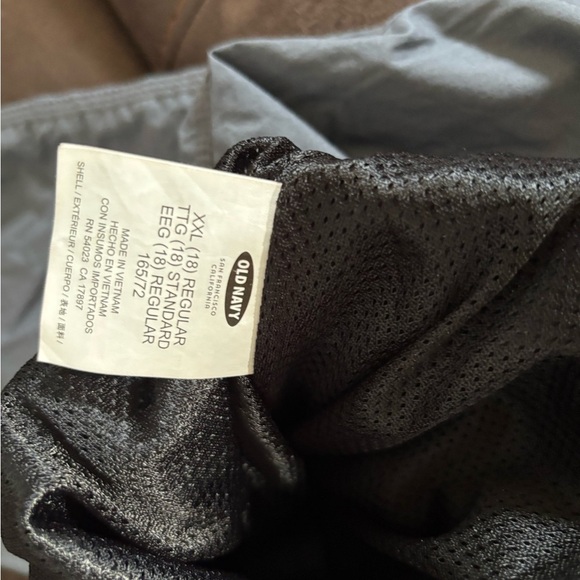 Men's Gray Pants - Picture 6 of 8